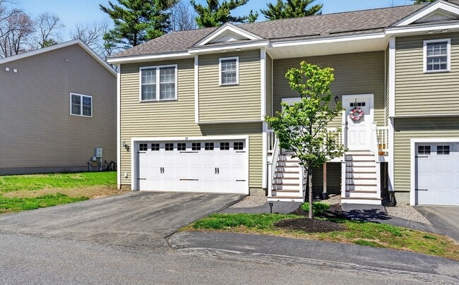 33 Caffoni Dr in Leominster, MA - Building Photo - Building Photo