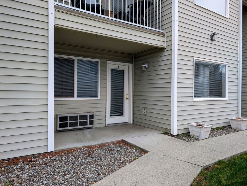 589 Eastmont Ave in East Wenatchee, WA - Building Photo