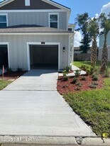 7652 Legacy Trl in Jacksonville, FL - Building Photo