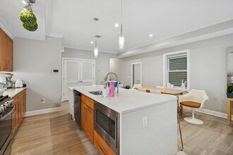 94 Leonard St in Jersey City, NJ - Building Photo - Building Photo
