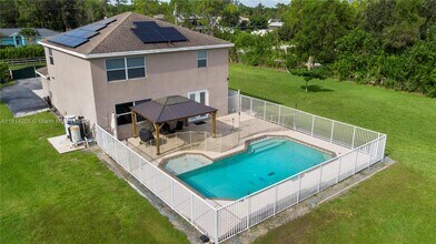 17125 35th Pl N in The Acreage, FL - Building Photo - Building Photo