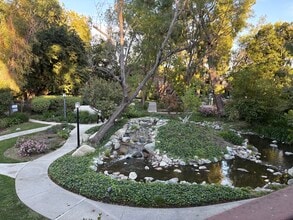 7120 Carlson Cir, Unit 290 in Canoga Park, CA - Building Photo - Building Photo