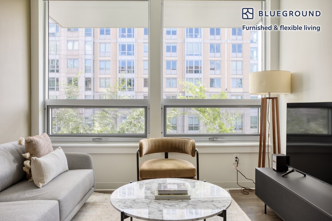 2 Leighton St in Cambridge, MA - Building Photo