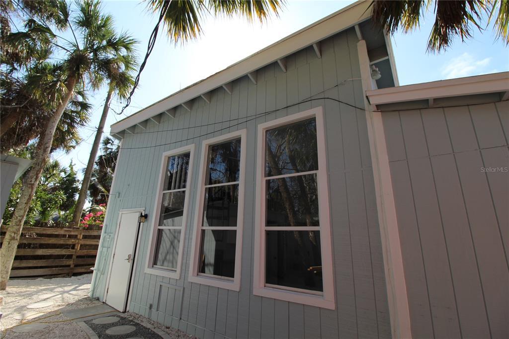 5235 Calle De Costa Rica in Siesta Key, FL - Building Photo