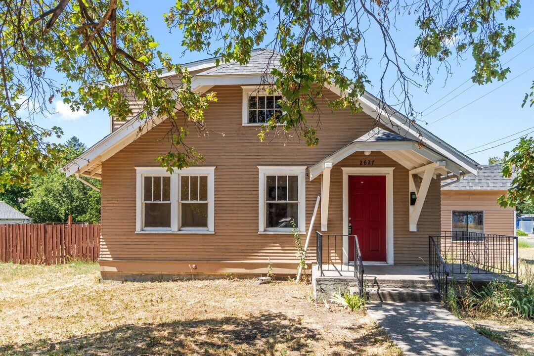 2627 N Martin St in Spokane, WA - Building Photo
