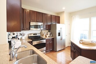 2000 Asheville Dr in Charlottesville, VA - Building Photo - Building Photo