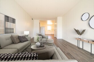 305 W San Marcos Blvd, Unit 79 in San Marcos, CA - Building Photo - Building Photo