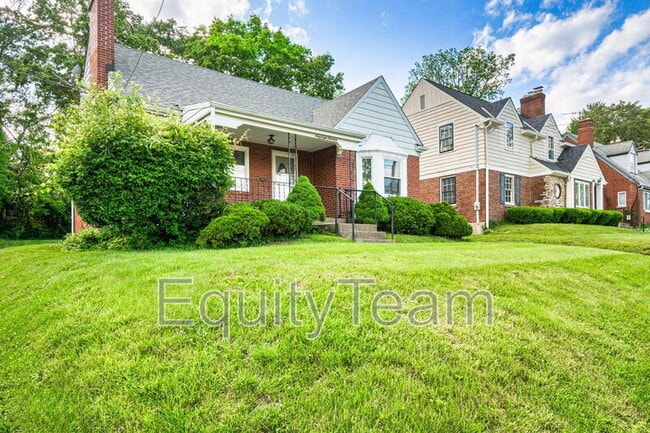 6819 Elwynne Dr in Cincinnati, OH - Building Photo - Building Photo