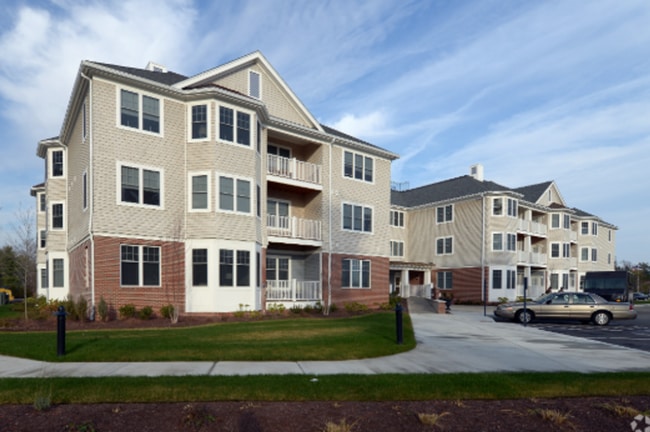 11 Roosevelt Cir in Easton, MA - Building Photo - Building Photo