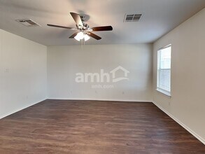12748 Saint Marys Dr in Manor, TX - Building Photo - Building Photo
