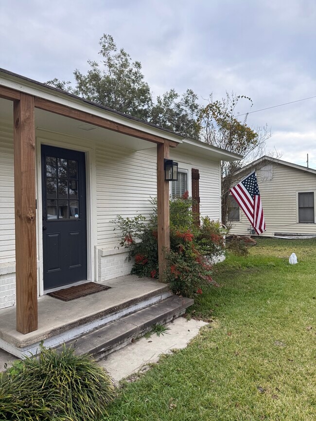 119 S Mcsweyn Pl in Bruce, MS - Building Photo - Building Photo