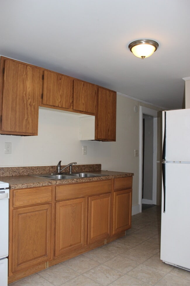 4 Winter St in Dover, NH - Building Photo - Building Photo