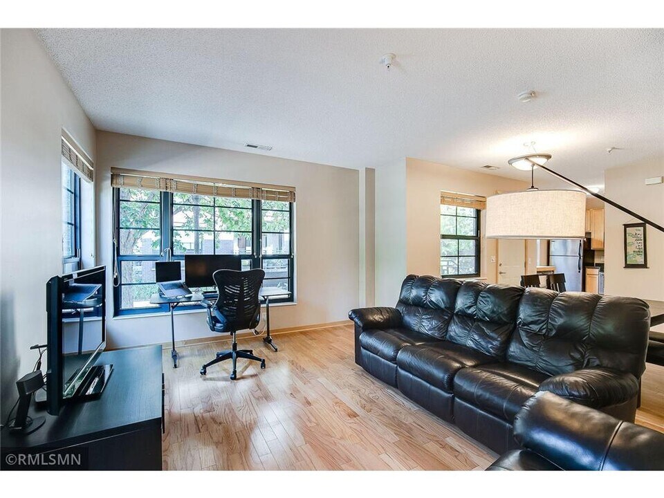 820 Emerald St SE-Unit -105 in St. Paul, MN - Building Photo