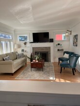 2551 57th Ave SW in Seattle, WA - Building Photo - Building Photo