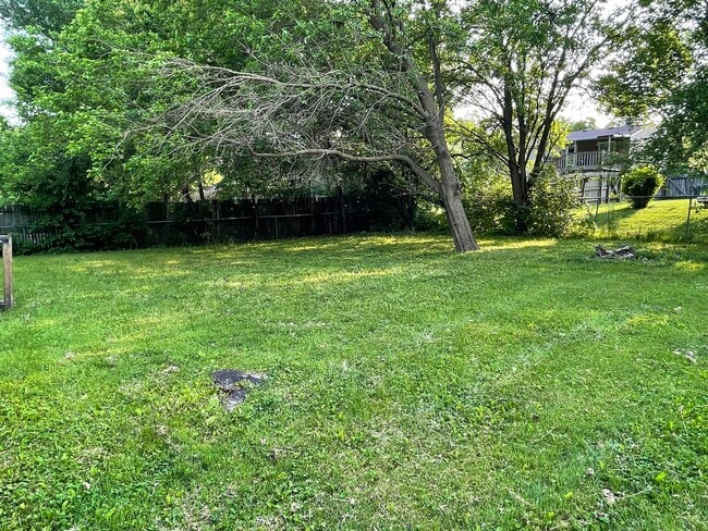 3105 Charlotte Mill Dr in Moraine, OH - Building Photo - Building Photo