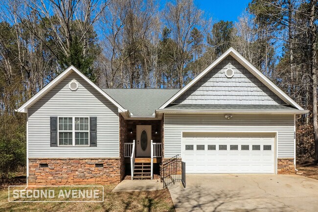 property at 273 Patriot Dr