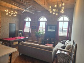 226 Mt Elliott St in Detroit, MI - Building Photo