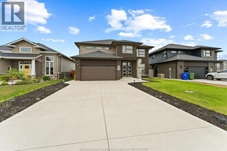 203 Clarke St in Amherstburg, ON - Building Photo - Building Photo