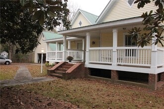 610 Rock Springs Rd in Grayson, GA - Building Photo - Building Photo