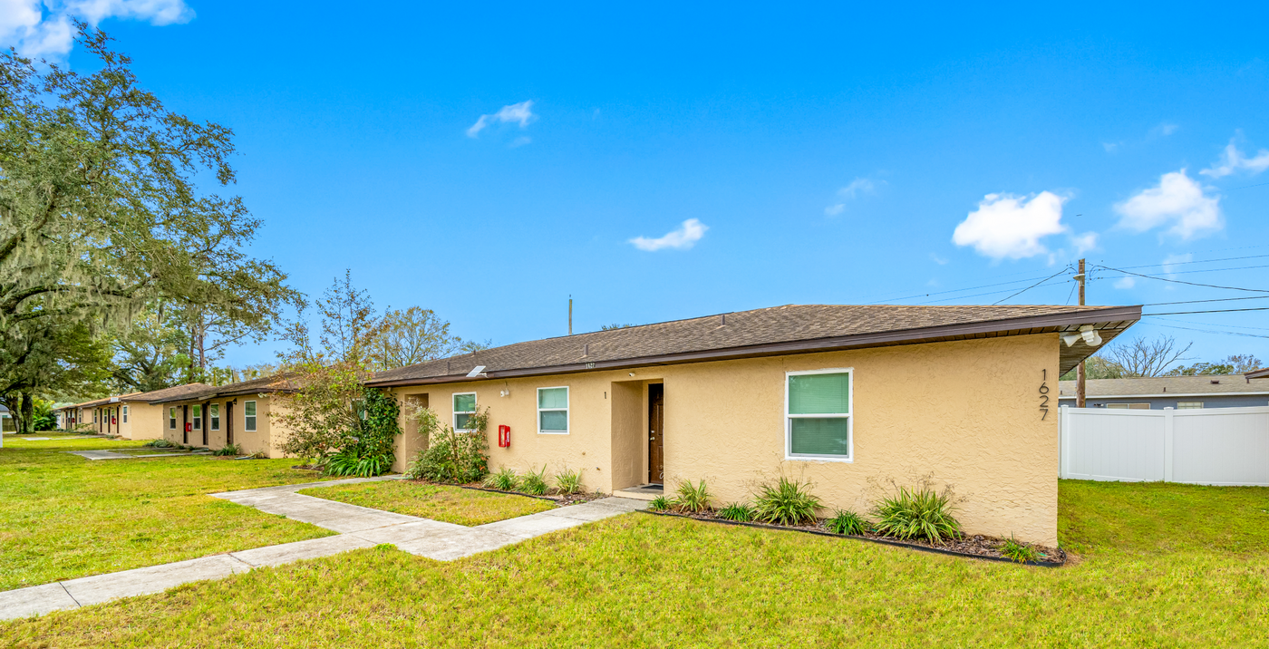 1619 Goodyear Ave in Lakeland, FL - Building Photo