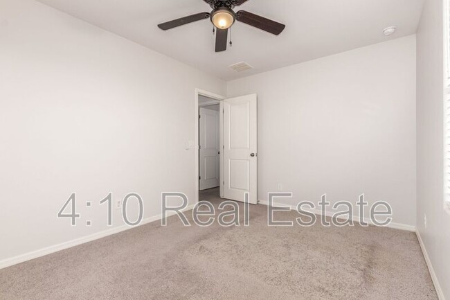 142 W Impala Dr in Casa Grande, AZ - Building Photo - Building Photo