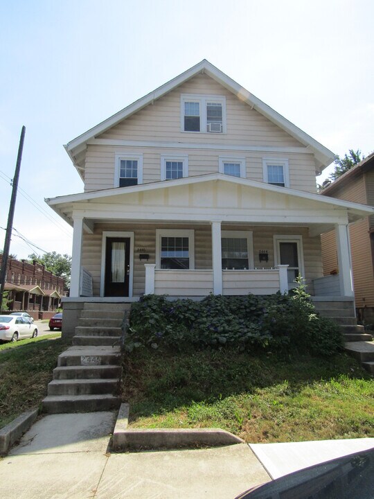 2444 Deming Ave in Columbus, OH - Foto de edificio