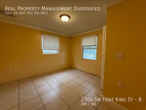 2304 SW Fort King St in Ocala, FL - Building Photo - Building Photo