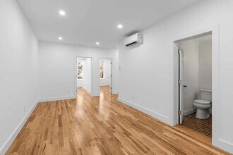 1208 St Marks Ave in Brooklyn, NY - Foto de edificio - Building Photo