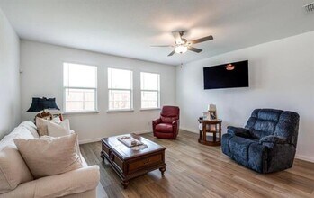 8424 Gray Squirrel Ln. in McKinney, TX - Building Photo - Building Photo