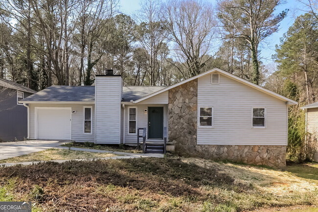 property at 3860 Ferncliff Rd SW