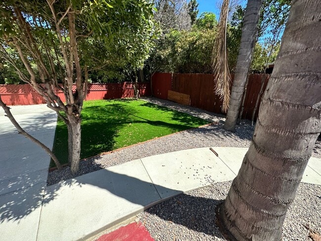 5131 Leo St in San Diego, CA - Building Photo - Building Photo
