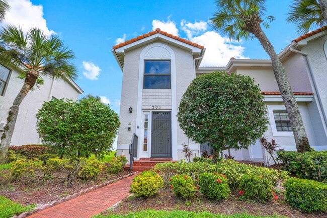 property at 10910 Lakemore Ln