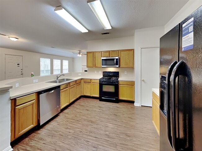17602 Coventry Oaks Dr in Houston, TX - Building Photo - Building Photo