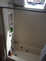314 Centre St, Unit 4 in Boston, MA - Building Photo