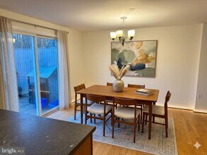 14423 Pebble Hill Ln in North Potomac, MD - Building Photo - Building Photo