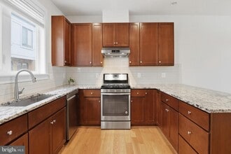 16199 Columbus Ave in Rockville, MD - Building Photo - Building Photo