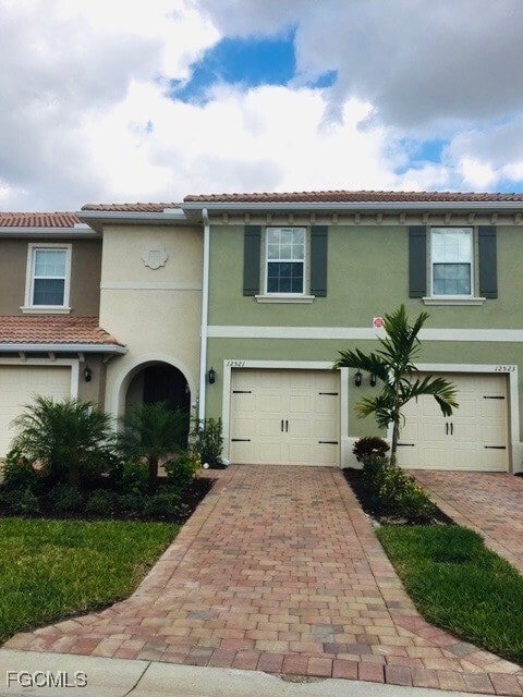 property at 12521 Hammock Cove Blvd