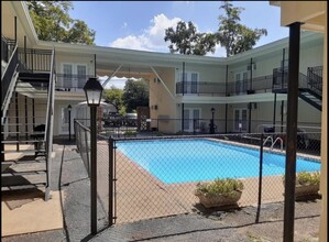 Raguet Apartment in Nacogdoches, TX - Building Photo - Building Photo