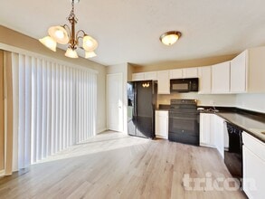 5835 Mosaic Pl in Indianapolis, IN - Building Photo - Building Photo