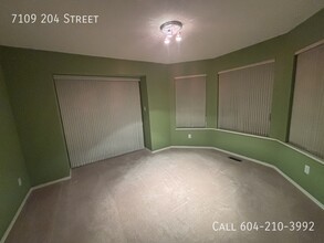 7109-7204 204 St in Langley, BC - Building Photo - Building Photo