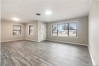 112 Mcvay St in Lake Charles, LA - Building Photo - Building Photo