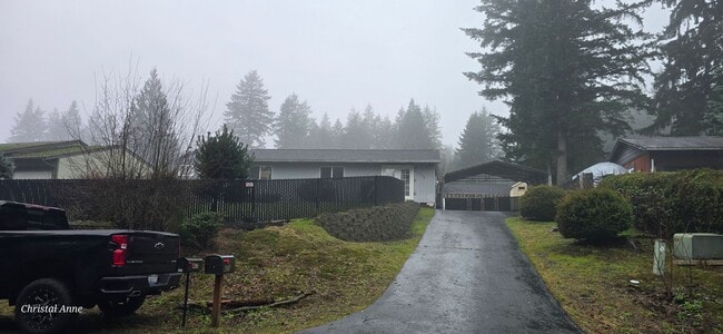 420 NE Schooner Loop in Belfair, WA - Building Photo - Building Photo