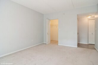 110 N Milwaukee Ave in Wheeling, IL - Building Photo - Building Photo