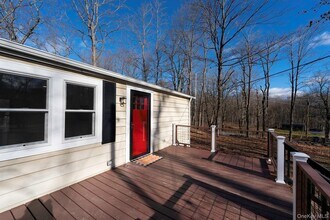 193 Decker Rd in Stanfordville, NY - Building Photo - Building Photo