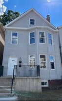 1010 Flora St, Unit 1 in Elizabeth, NJ - Building Photo