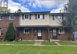 161 Toulon Crescent in London, ON - Building Photo