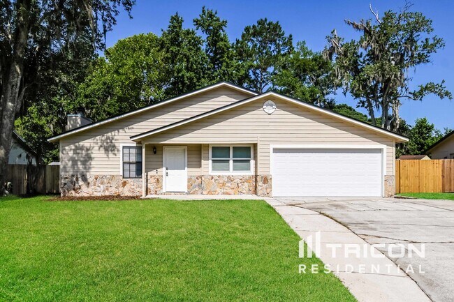 1702 Sandy Hollow Loop