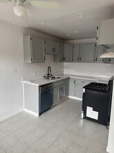 6633 Woodley Ave in Van Nuys, CA - Building Photo - Building Photo
