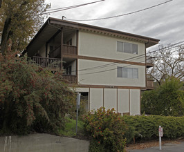 3572 Terrace Way in Lafayette, CA - Foto de edificio - Building Photo