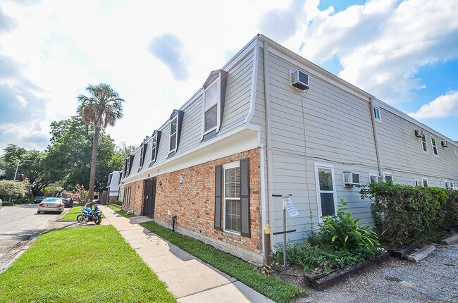 property at 1423 Hawthorne St